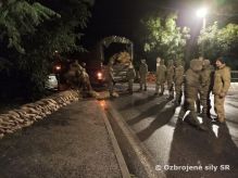 Nasadenie �enistov pri povodniach